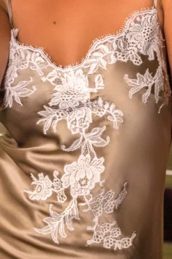 Marjolaine - Seiden Negligee - Oliv